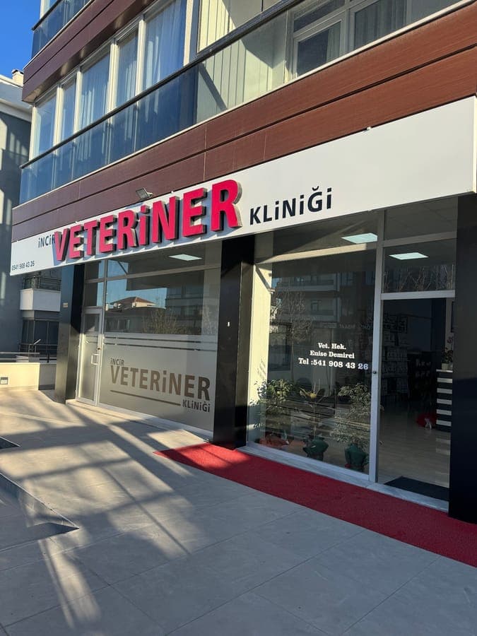 İncir Veteriner Kliniği dış cephe ve tabela